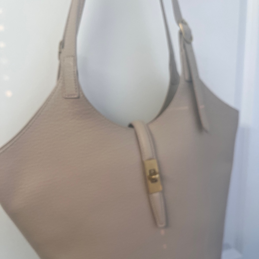 Miztique Elegant Beige Leather Tote Bag